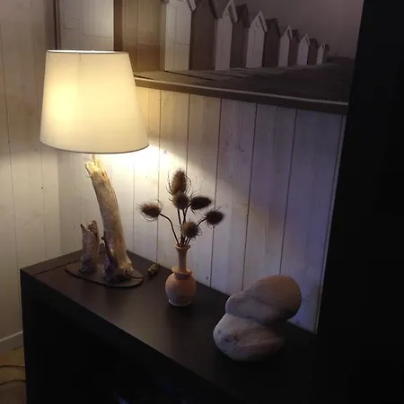 D'hote La Roseraie Bed & Breakfast